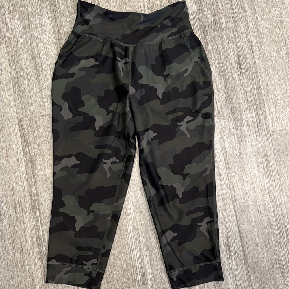 Old Navy Green and Black Joggers with Urban Camo